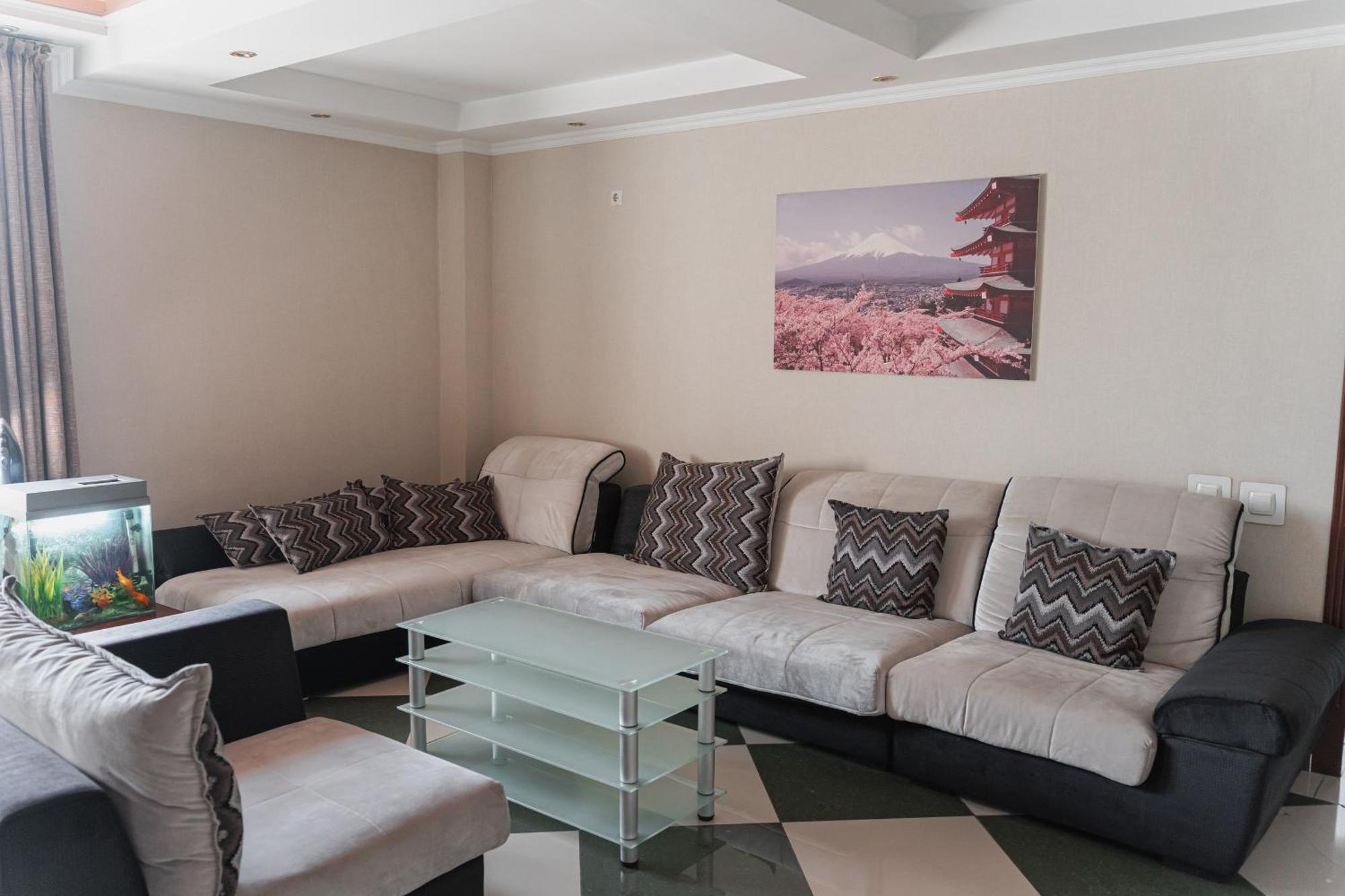 Altair Hotel Sjymkent Exteriör bild